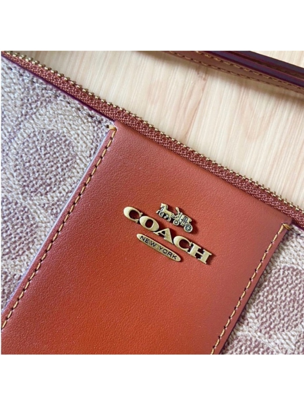 Coach Brass/Tan/Rust Small
Wristlet In Colorblock
Signature Canvas #32445 - Picture 4 of 5